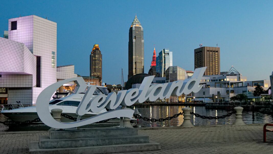 Twilight and sunset pictures of downtown Cleveland and Lake Erie